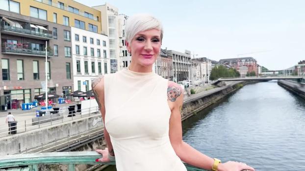 JacquieEtMichelTV – Jen – 38 years old, hot-blooded nurse!