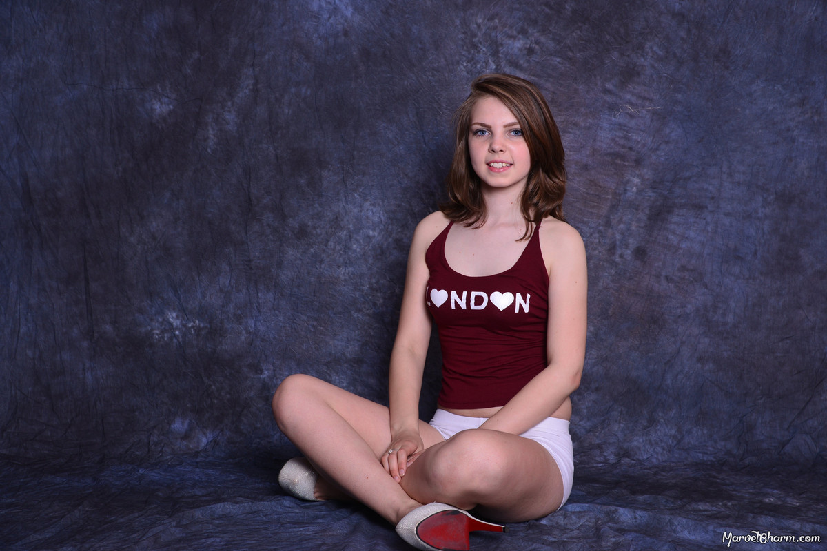 MarvelCharm_Rebecca-First-Time-Topless-066