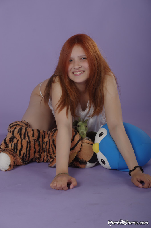 MarvelCharm_Lena-Playtime-064