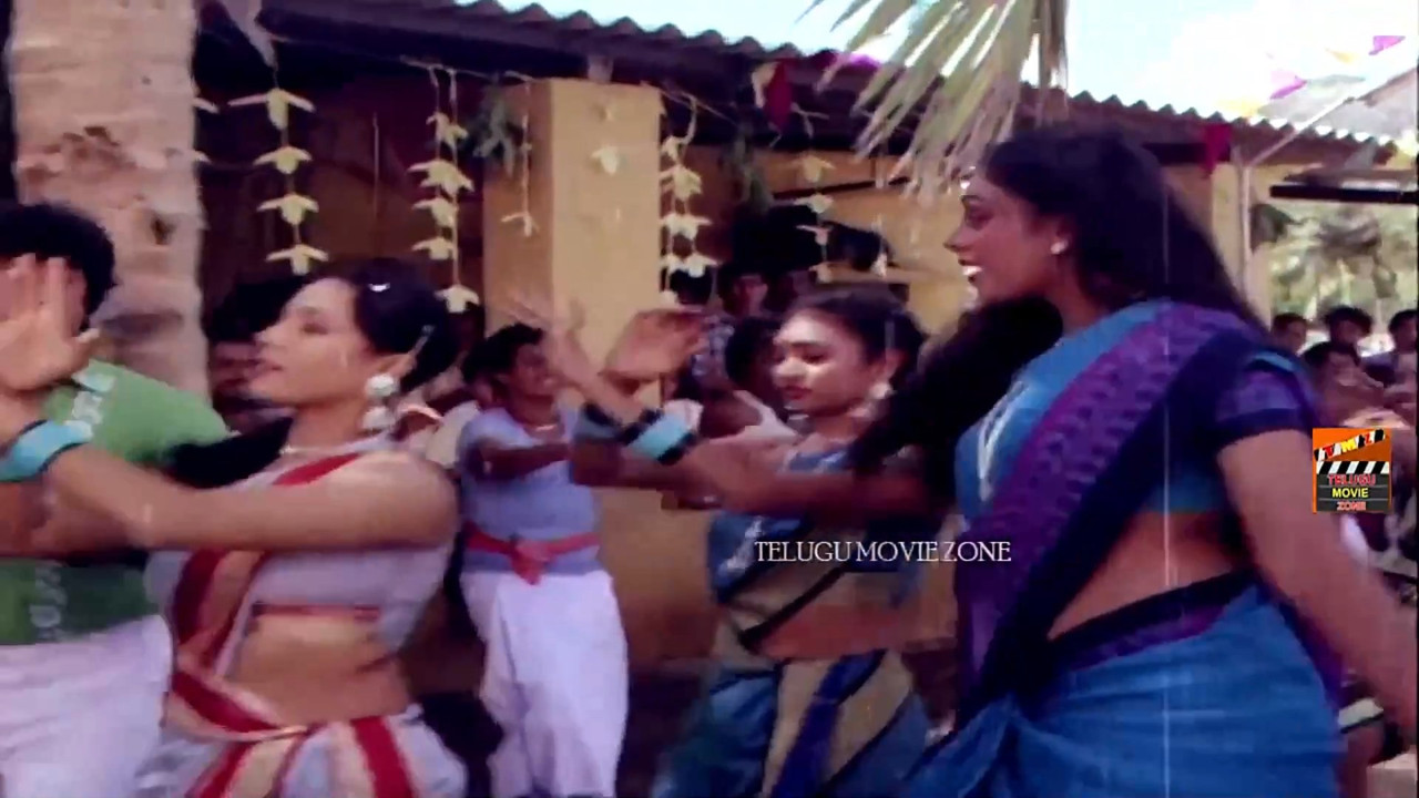 Shobana hot in saree.mkv_snapshot_00.53.155