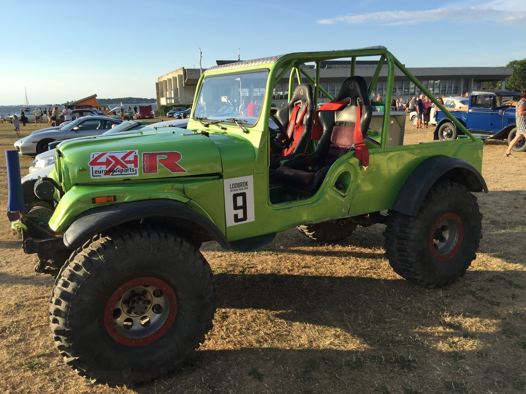 0B89BCA2-FABF-49FF-9B61-66D2EEA96C8A