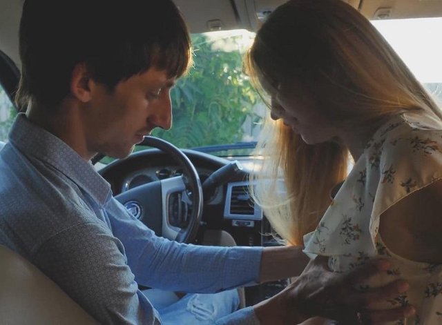 Pickup Beauty Girl And Fuck In The Jeep 11