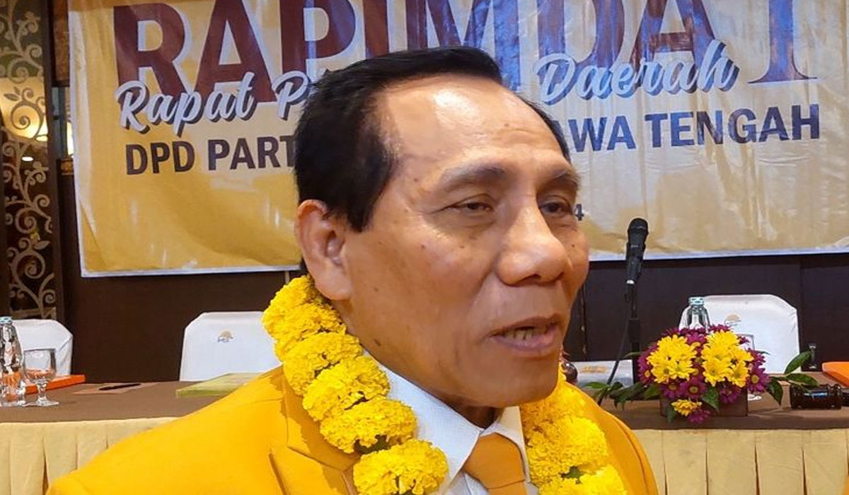 Bambang Raya Mangkir! Polda Jateng Gali Skandal Karaoke Striptis Semarang! Bambang Raya Mangkir! Polda Jateng Gali Skandal Karaoke Striptis Semarang!