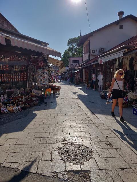 10 días por Eslovenia, Croacia y Bosnia con 3 niños. - Blogs de Europa Oriental - Sabado: Entramos a Bosnia parando en Mostar, Jablanica y Sarajevo. (20)