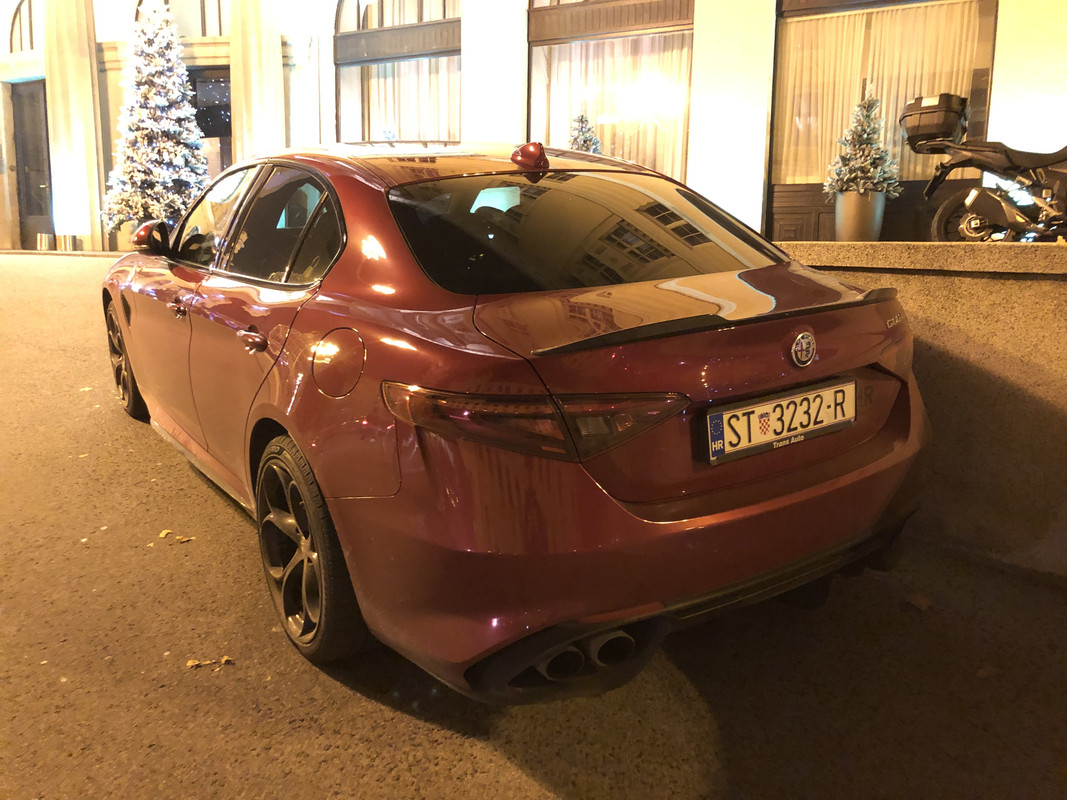 0A9874C6-2E3B-44CD-89A3-10E1E76373D1