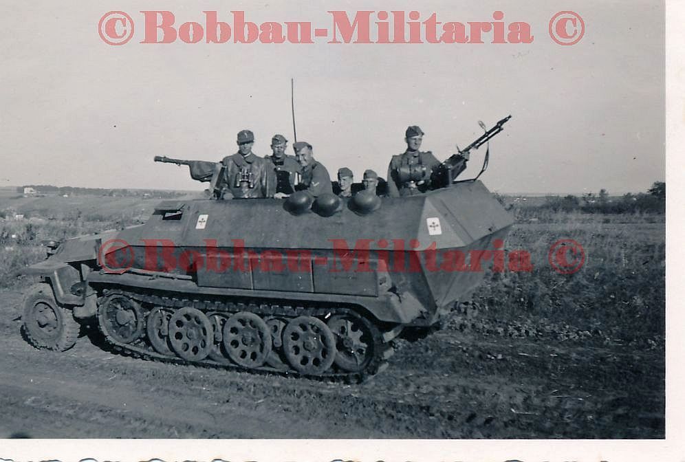 Schützenpanzerwagen SdKfz 251 mit 3,7cm PAK und Wappen Emblem Ke