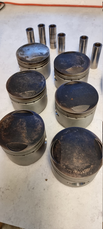 911E pistons9