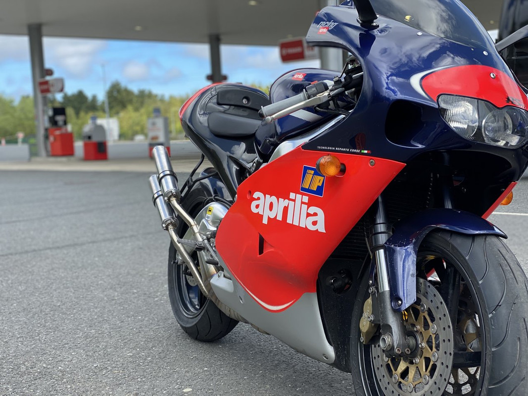 95C49428-70E1-4D87-A314-C9F61DB57F88