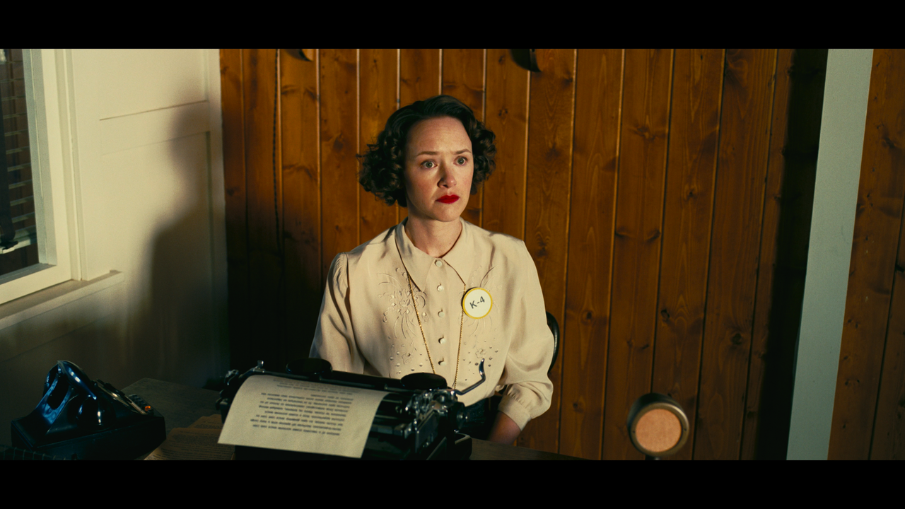 mpv-shot_Oppenheimer.2023.2160p.UHD.BDREMUX.HDR.DV.HEVC.HYBRID-Нечипорук_02_04_14_0009