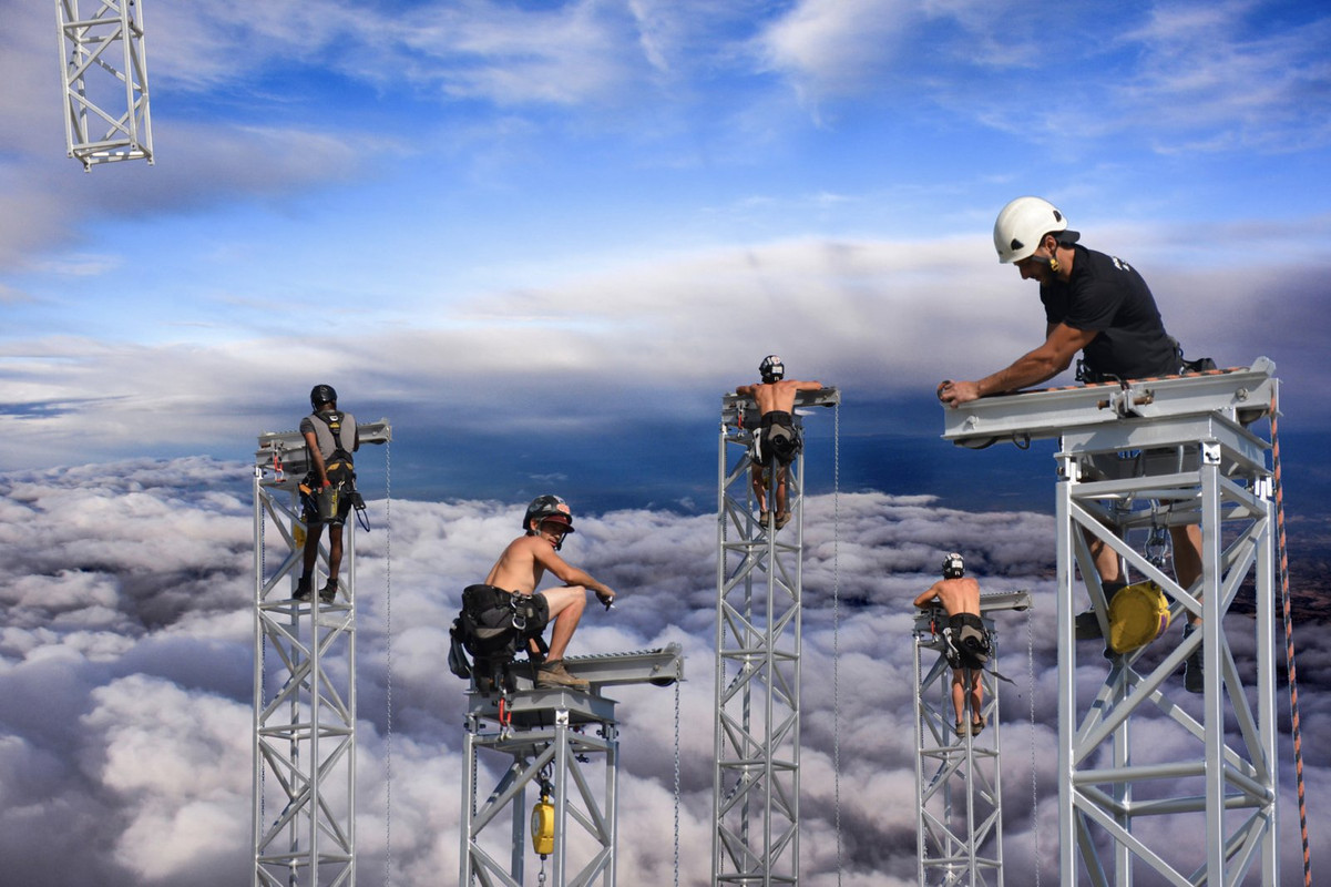people-working-cranes.jpg