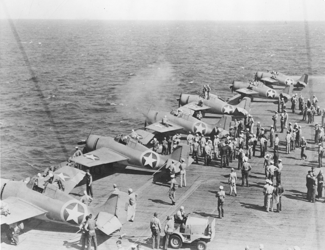 10 grum 729 F4F-4 test firing fr deck, Torch, 12.1942