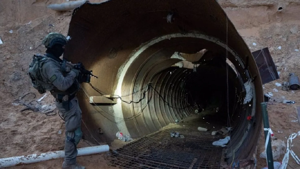 Israel bombardea e inunda túneles de Hamás en Jan Yunis: video