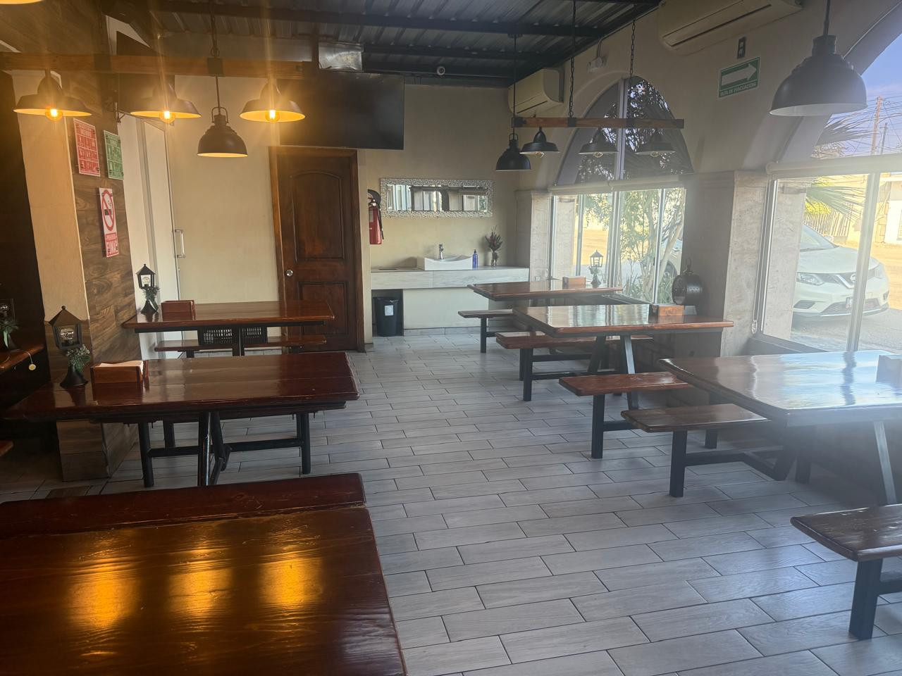 Asadero La Brava - Interior 1