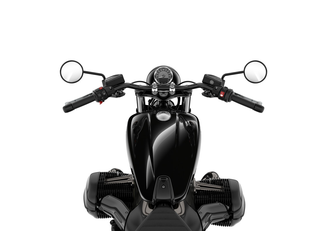 P90569172_highRes_bmw-r-18-model-year-