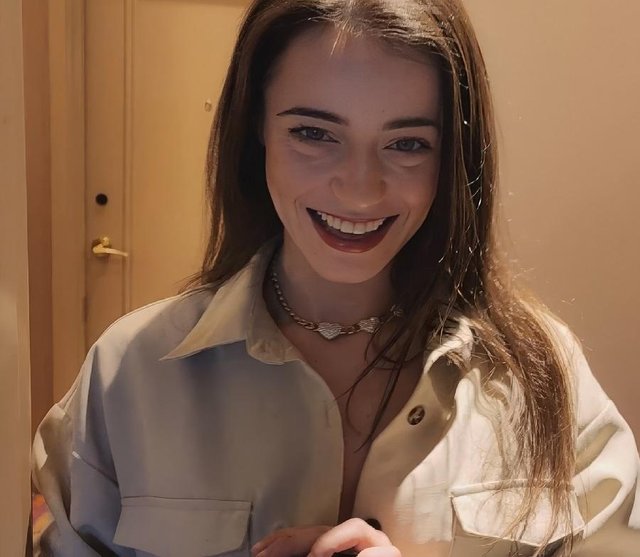 Amateur Sextape From Hotel With Johnny Sins 14