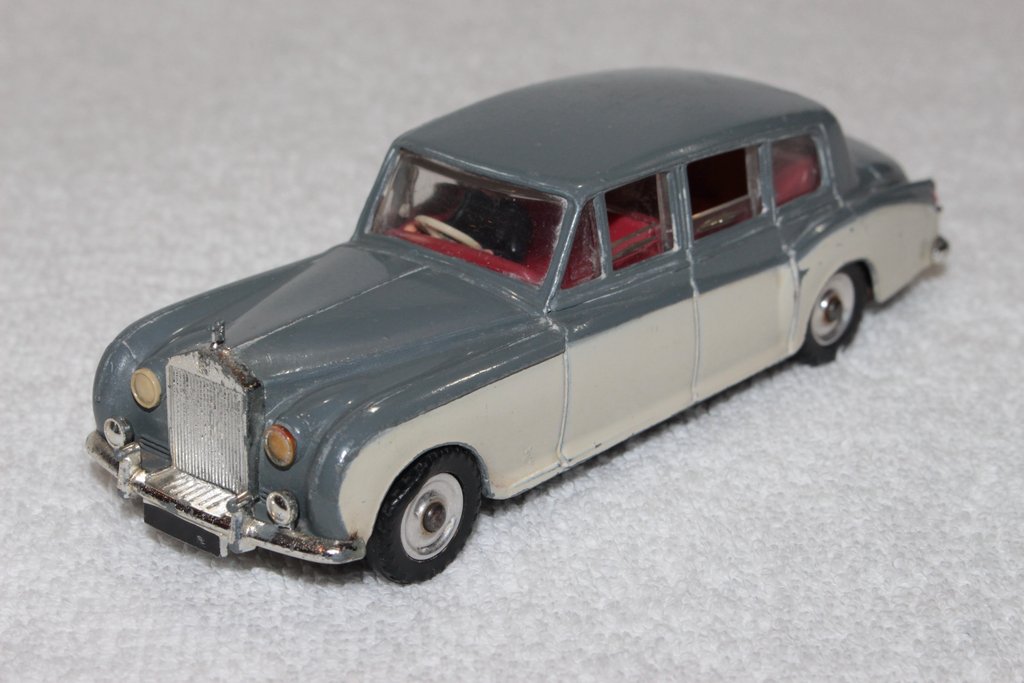 122_DT_198_Rolls-Royce_Phantom_V.(Very near mint_unboxed)(2)