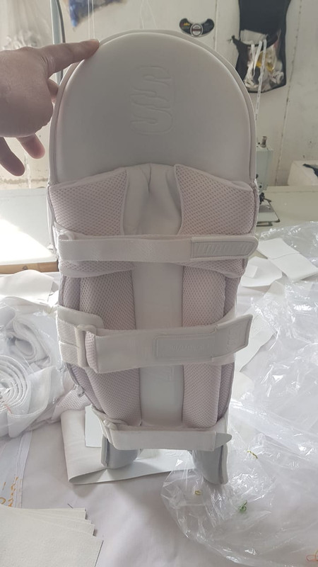 B302C8C9-8249-4FF3-A23E-3488BA91B2EF