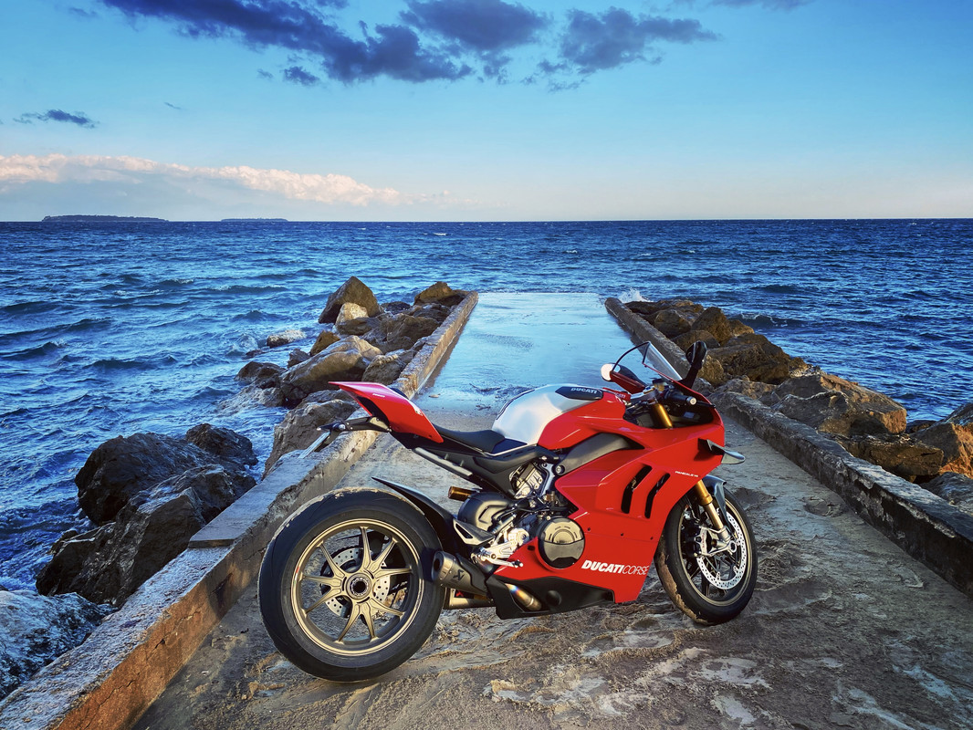 DE159C55-2722-4477-8F3A-D29073FFACCC