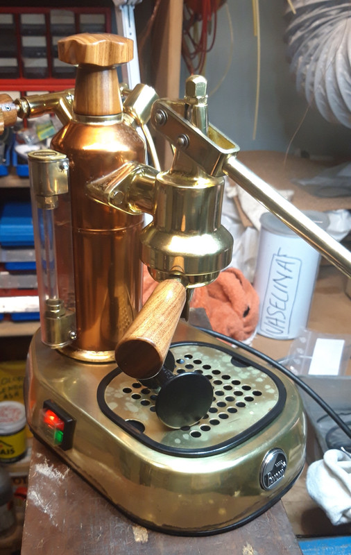 338597A0-11D3-4C4D-8789-1451E446E59F