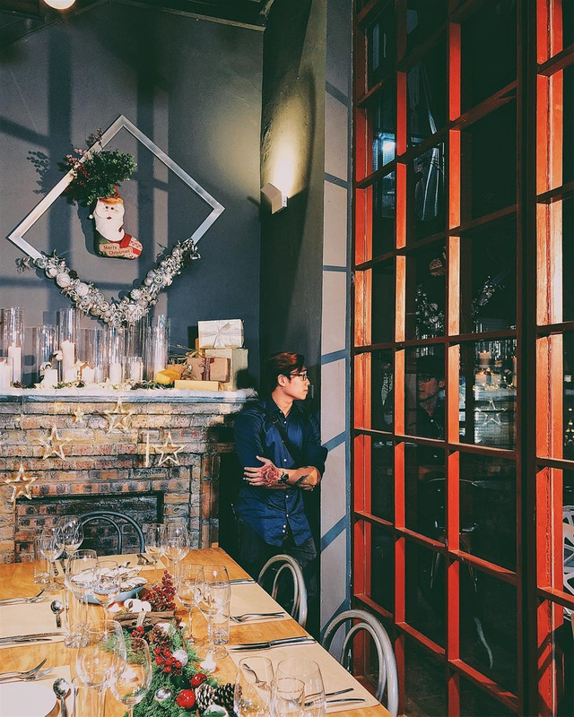 Mê mẩn 8 QUÁN CAFE DECOR GIÁNG SINH siêu lộng lẫy ở Hà Nội cho các tín đồ sống ảo - ảnh 22 me man 8 quan cafe decor giang sinh sieu long lay o ha noi cho cac tin do song ao - anh 22