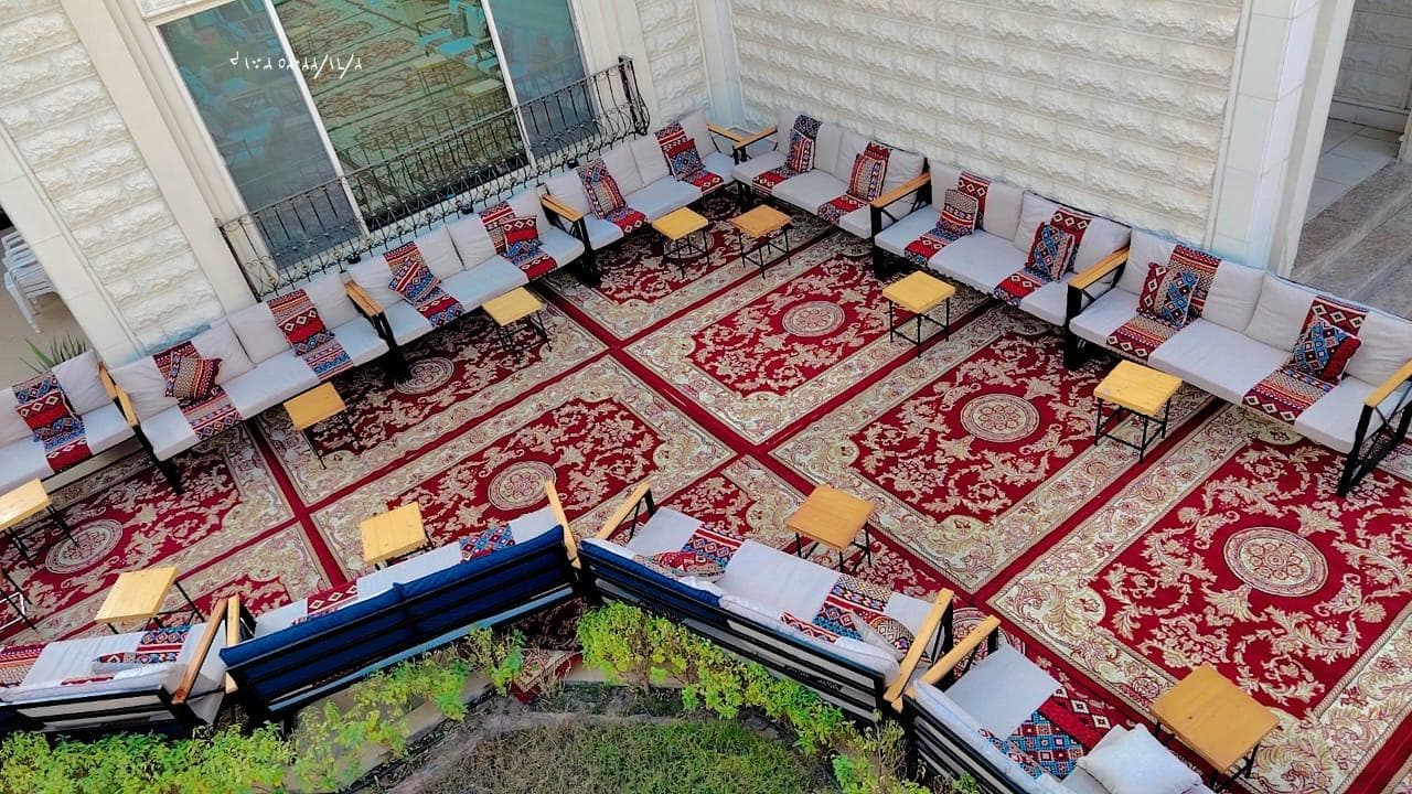 تأجير جلسات شعبية مرتفعة مغربية