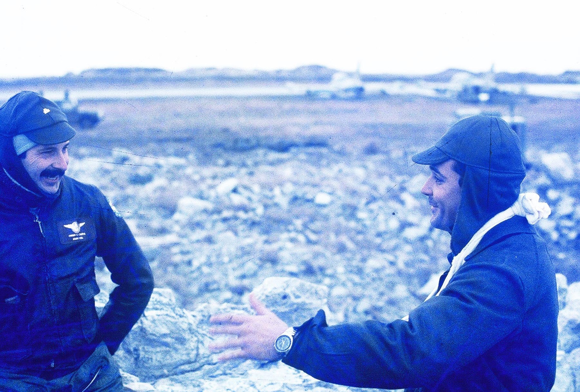 FAA Owen Crippa y Arca A4Q foto Nicolas Kasanzew