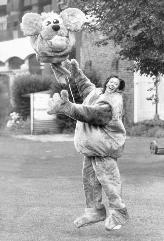 Jenny_Agutter_d69