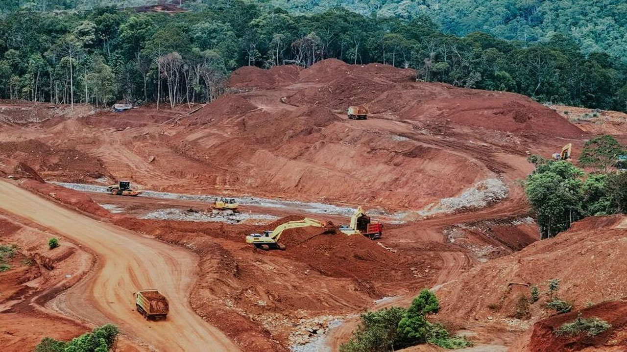 Raja Ampat Kaya Nikel, Dugaan Tambang Ilegal Dibekingi Oknum TNI? Raja Ampat Kaya Nikel, Dugaan Tambang Ilegal Dibekingi Oknum TNI?
