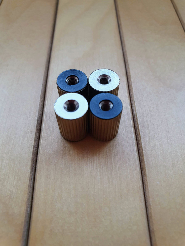 SS135_Mount_Intel_Screws_3