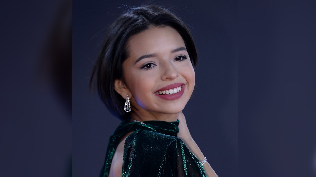 Ángela Aguilar marca tendencia con este make up ideal para la temporada de otoño