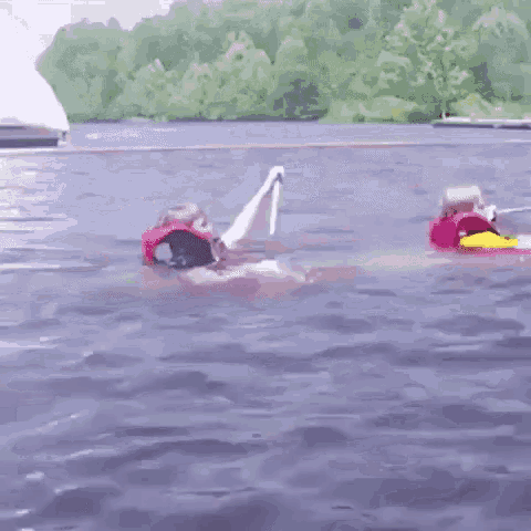 https://i.postimg.cc/SKfGghdw/kayaking-fail.gif