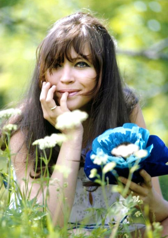 anna_karina_mc79