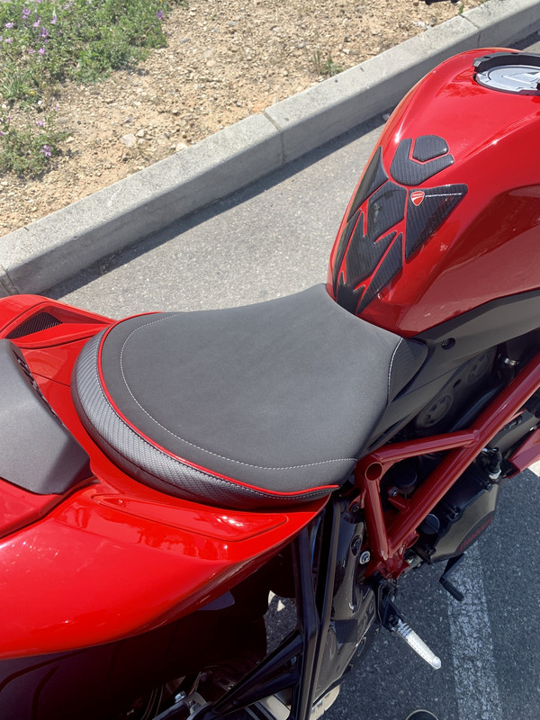 DB076910-03B0-4694-A7A6-53B0F318B8A0