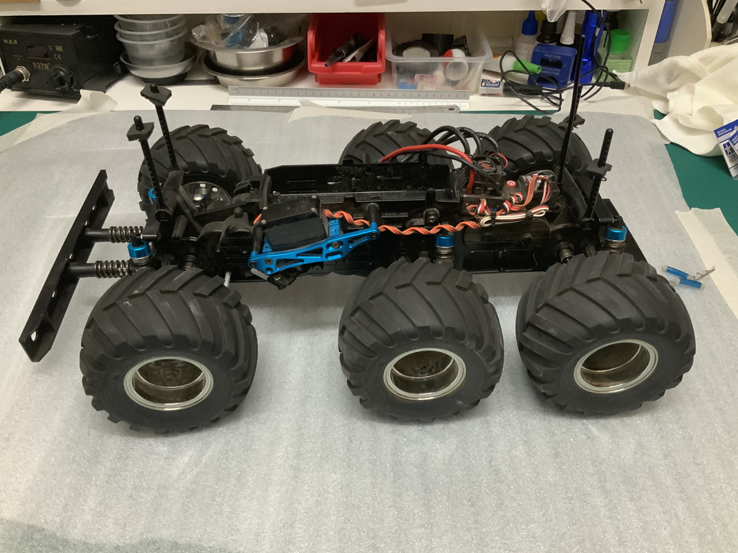 0-BE4-A089-5-FD0-45-BD-A233-AA703-FDED2-