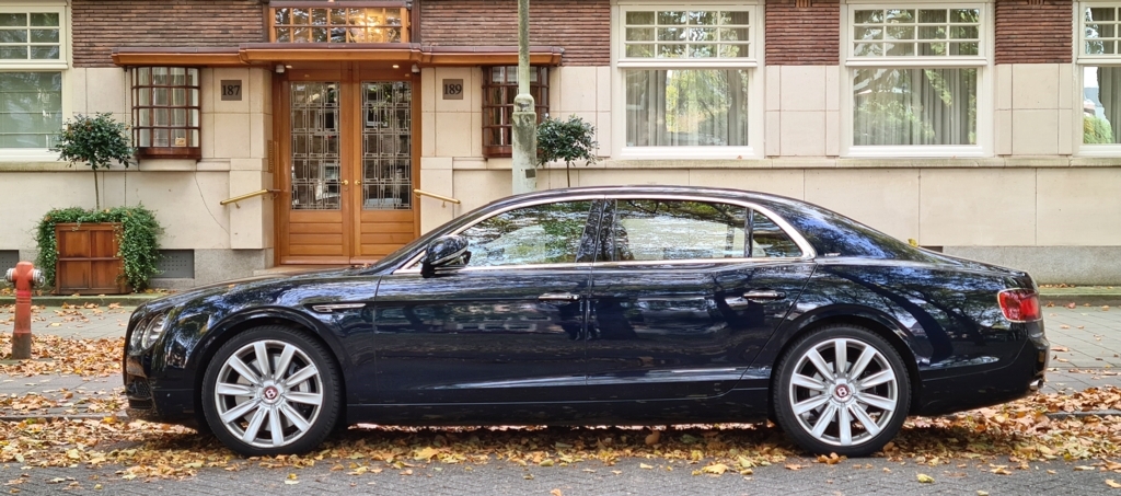 Bentley-Flying-Spur-V8.jpg