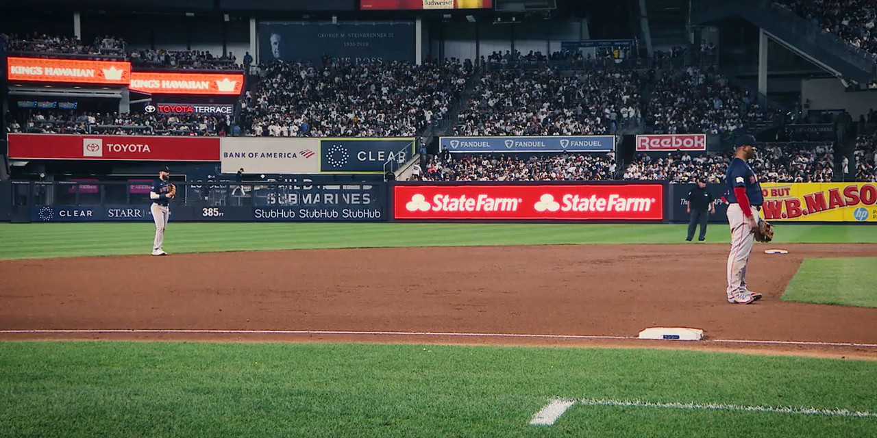 The Clubhouse: A Year with the Red Sox (2025) Season 1 [Hindi + English] WebRip 480p 720p ESub - Complete Screenshot