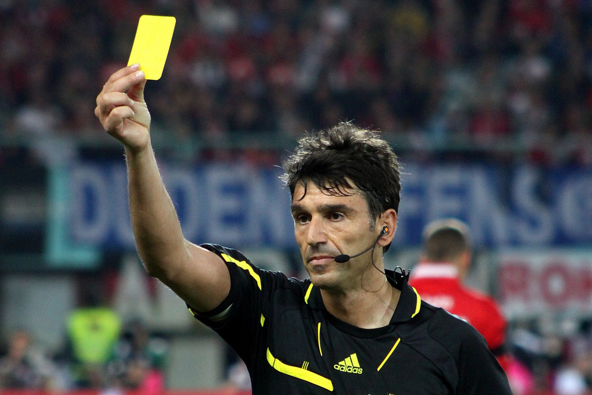 Massimo_Busacca,_Referee,_Switzerland_(10)
