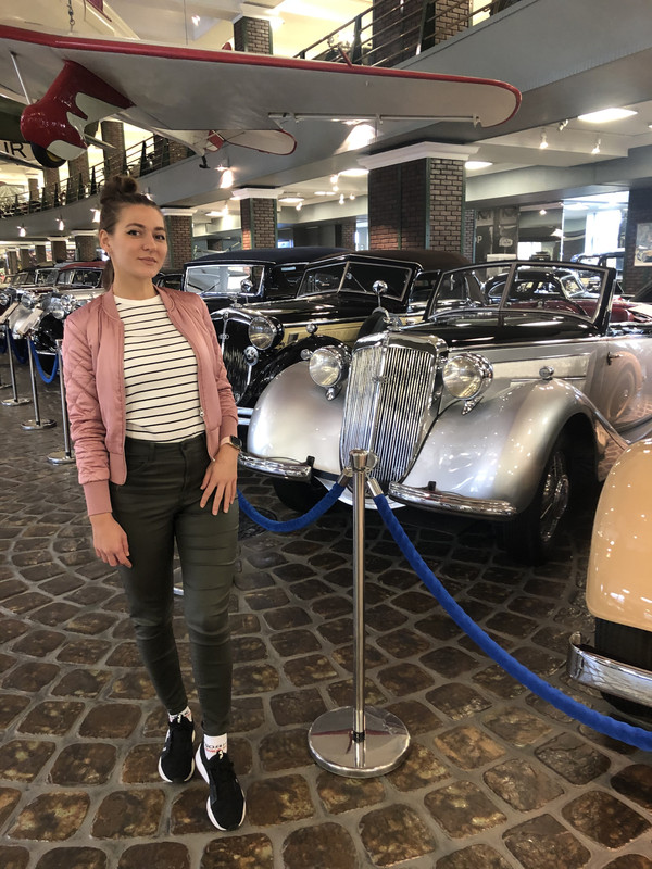 516806E9-BBD8-437A-BE68-CB03005E9451