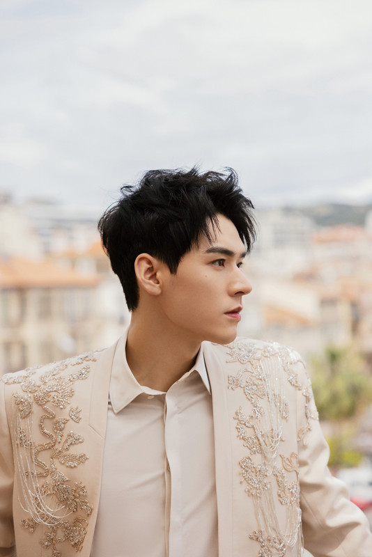 006DurXoly1he33nvhq9vj35257l2b2i