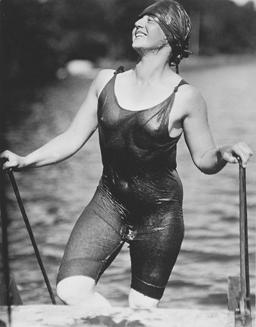 https://i.postimg.cc/SKk42J6m/Alfred-Stieglitz-7.jpg
