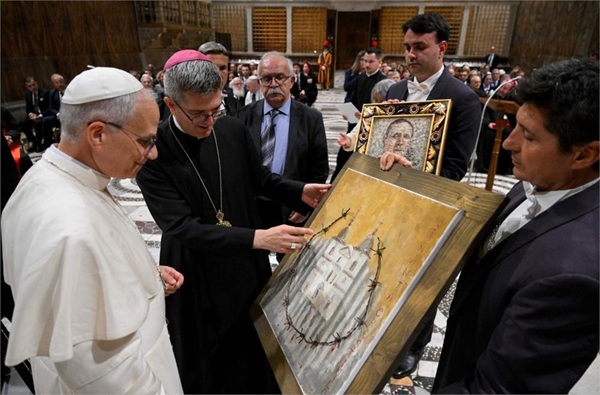 Il Cardinale della Speranza: Papa Leone XIV ricorda il Beato Iuliu Hossu nella Cappella Sistina dans Fede, morale e teologia Papa-Leone-XIV