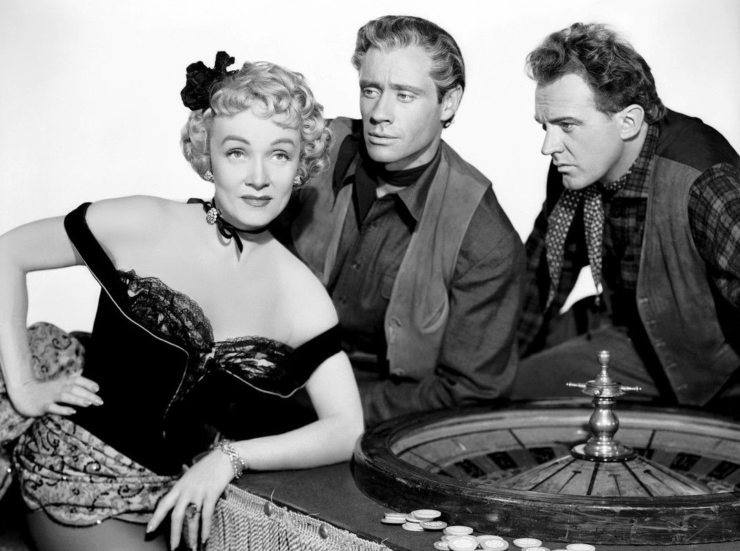 Marlene_Dietrich_d78