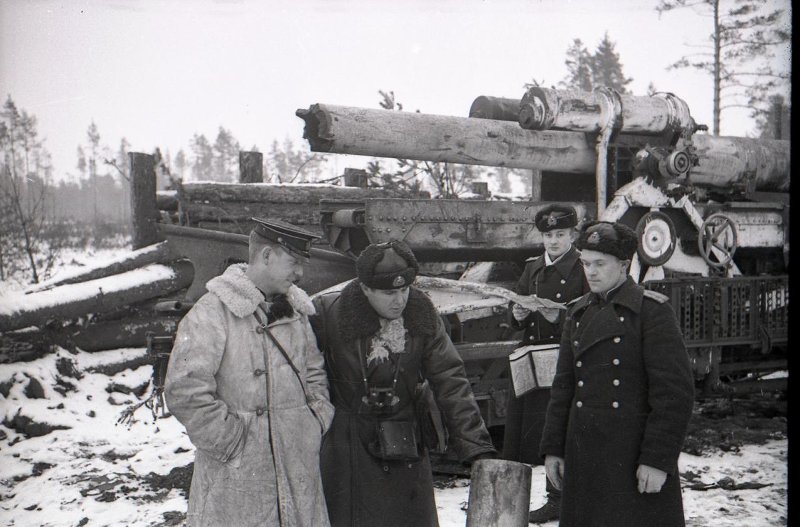 Тяжелое немецкое орудие подбитое артиллерией КБФ в р-не Низино (3)