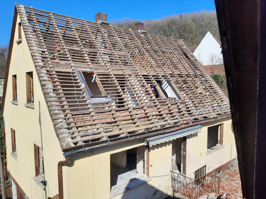 C49AF8A6-0409-443D-B2B1-9F32809B11A4