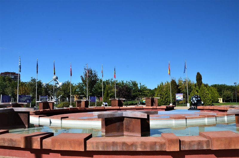 PARQUE EUROPA-2010/2015/2021-MADRID - Paseando por España-1991/2017 (131)