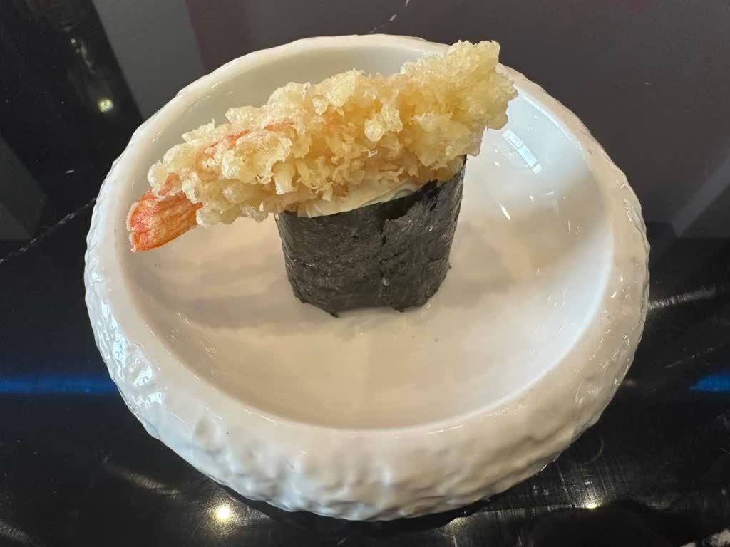 323. Gunkan nori tempura - 1 pezzo