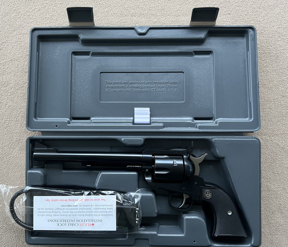 E3A0CDAF-F150-4696-AAB8-BE80C1395630