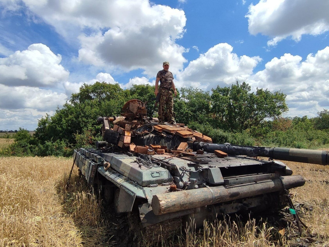 m3-ukri-T-64-BV-Luganszk-obl-0709-id33933-02.jpg
