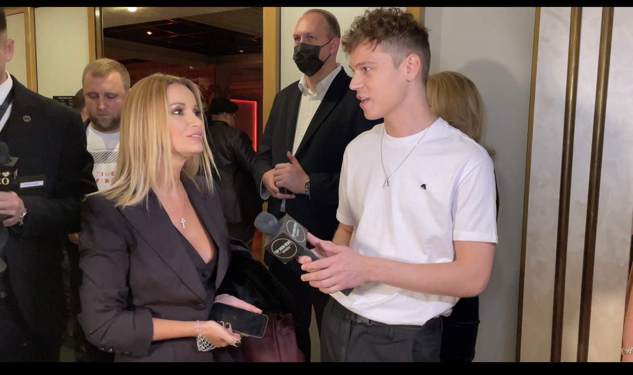 C939A2F6-8830-41A8-8B38-0FC2B3F859DA