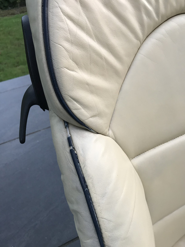 1A283A02-45B7-429C-81B6-A4A12BEB1461